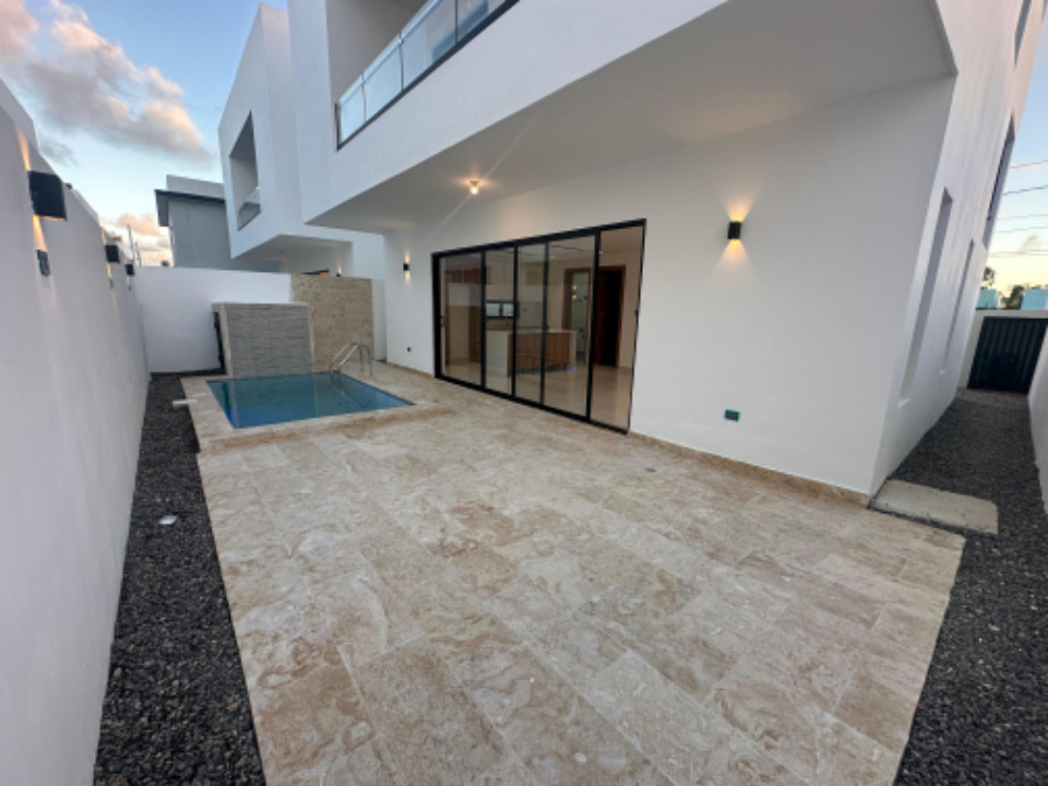Casa en RESIDENCIAL BRISAS DE PUNTA CANA — 8
