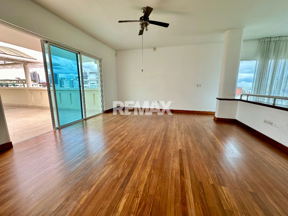 Apartamento en SANTO DOMINGO DE GUZMÁN, EVARISTO MORALES