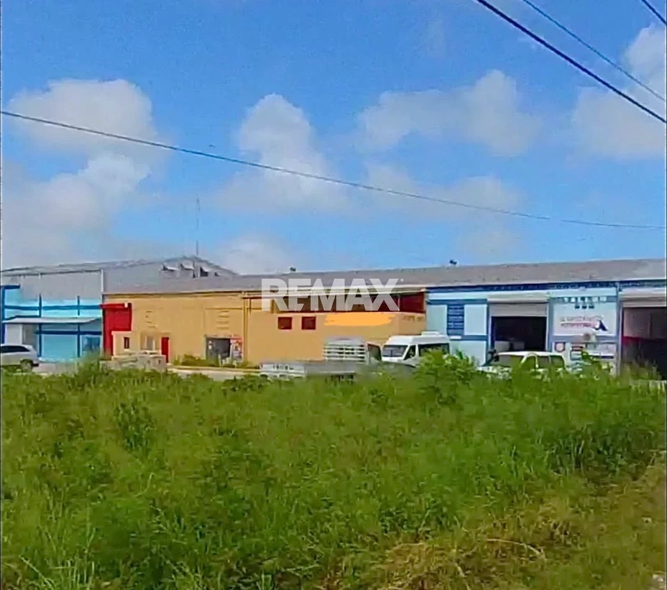 Nave Industrial en VERON, VERON