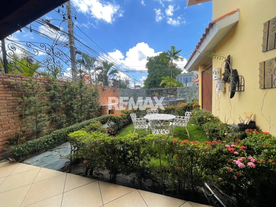 Casa en SANTO DOMINGO DE GUZMÁN, LA CASTELLANA