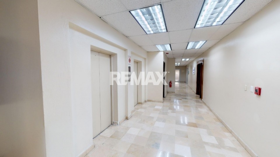 Local de Oficina en SANTO DOMINGO DE GUZMÁN, PIANTINI