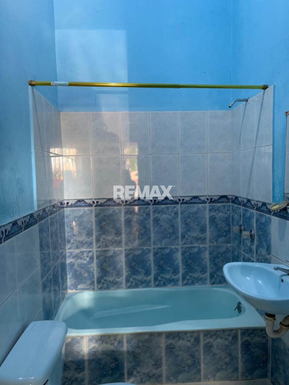 Local Comercial de 2 Niveles en Venta – Excelente Ubicación - 6