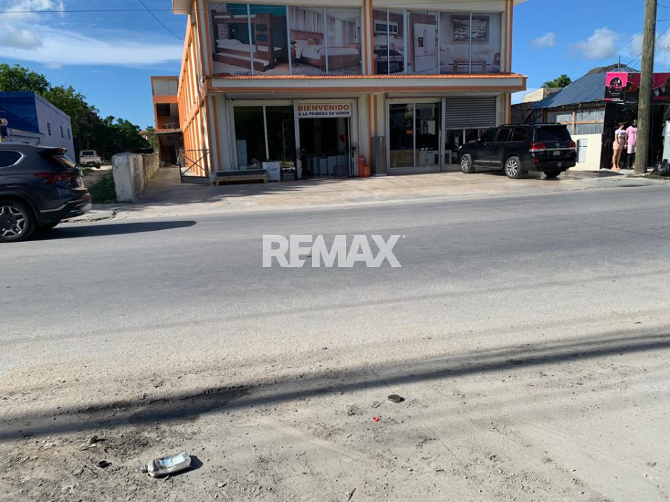 Local Comercial en VERON, VERON