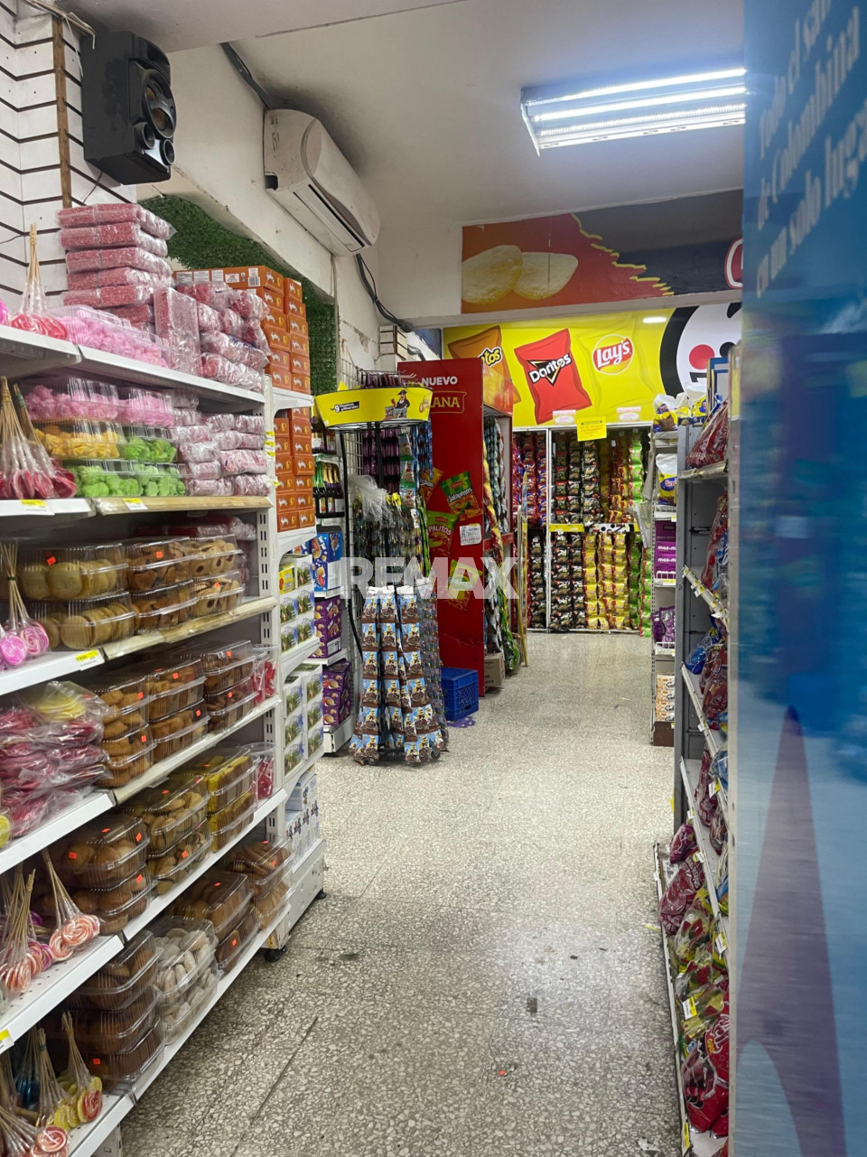 Negocio en SANTO DOMINGO ESTE, LOS MINA CENTRO