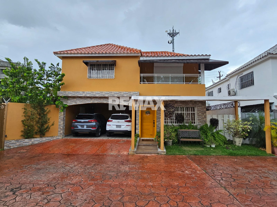 Casa en CUESTA HERMOSA II, SANTO DOMINGO DE GUZMÁN