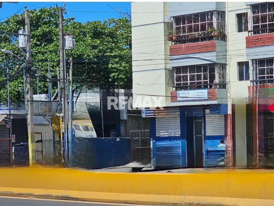 Local Comercial en SANTO DOMINGO DE GUZMÁN, LOS PRÓCERES