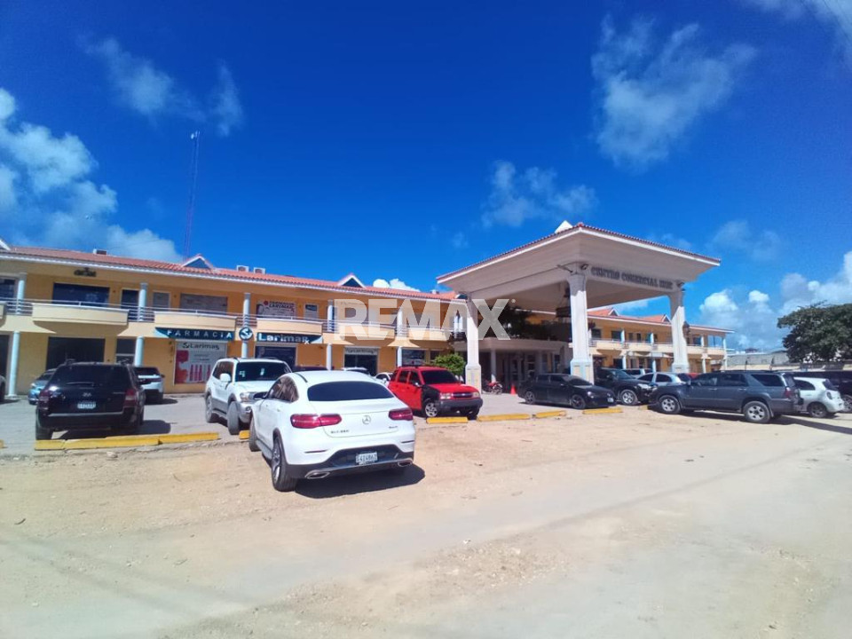 Local Comercial en SANTO DOMINGO ESTE, SAN ISIDRO ADENTRO