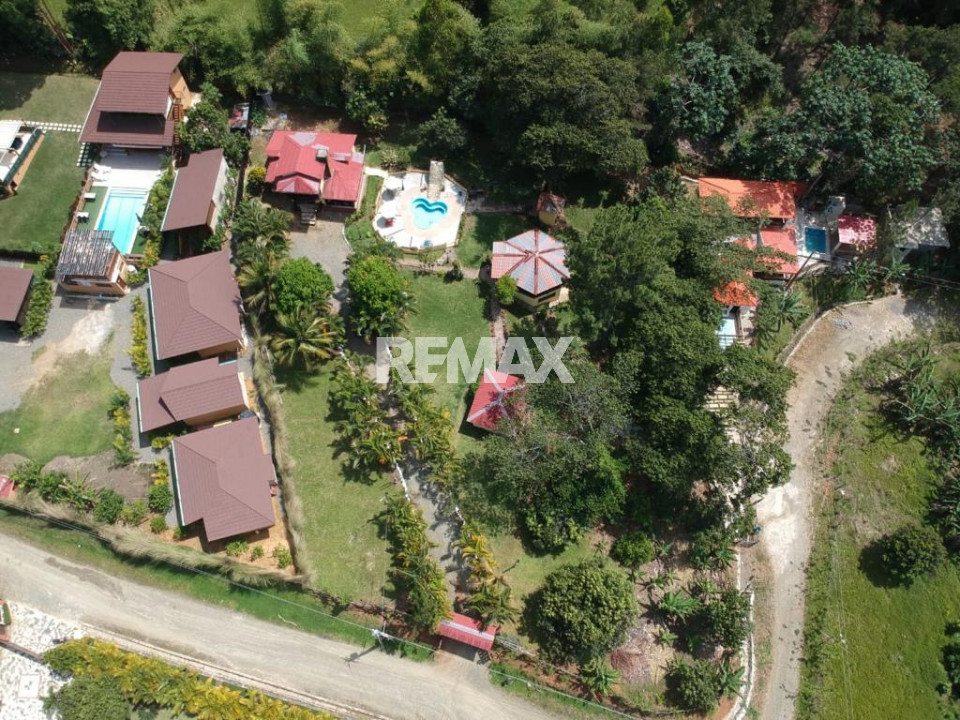 Casa / Solar en JARABACOA, MATA DE PLÁTANO