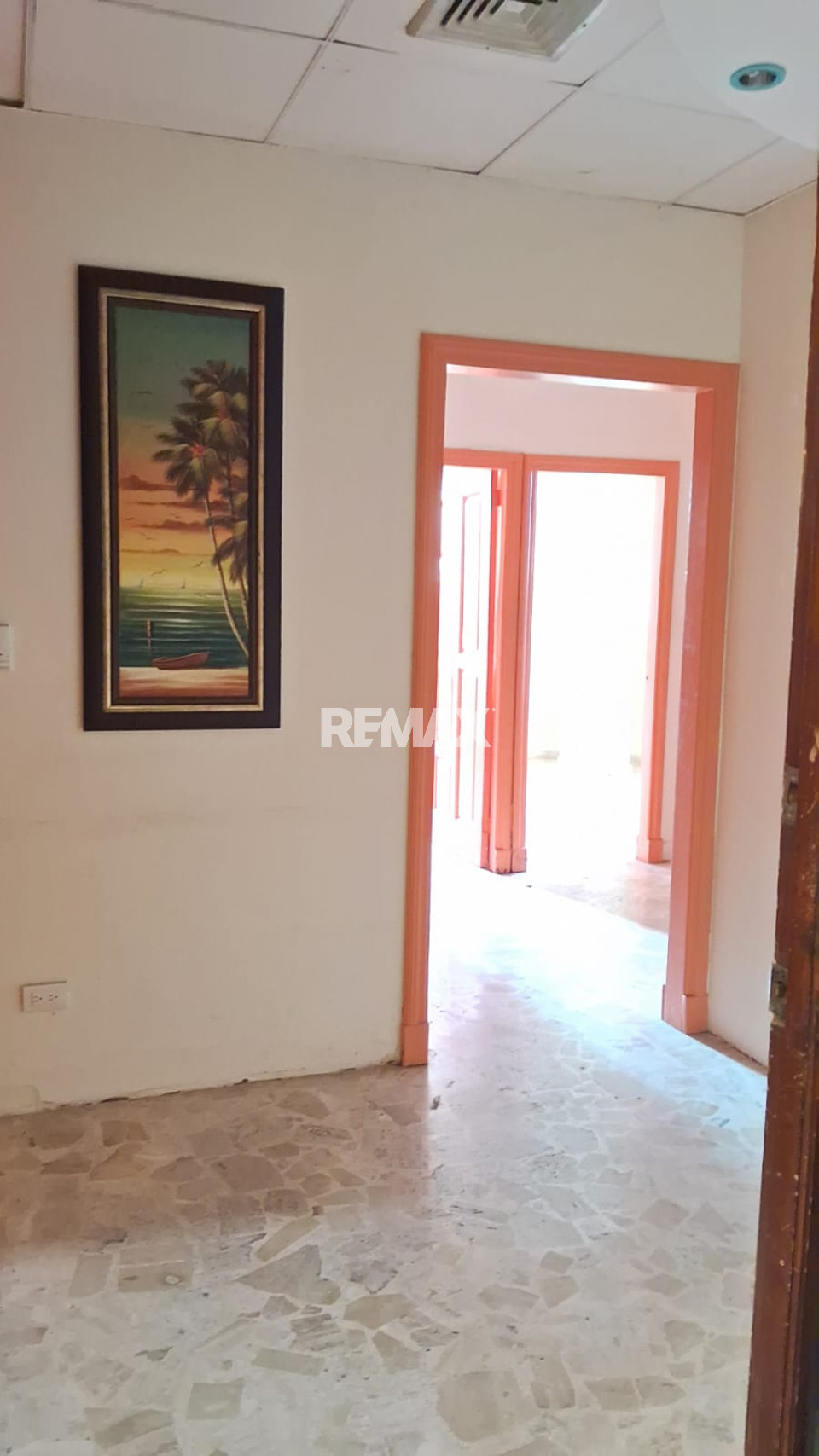 Local Comercial en SANTO DOMINGO DE GUZMÁN, ENSANCHE NACO