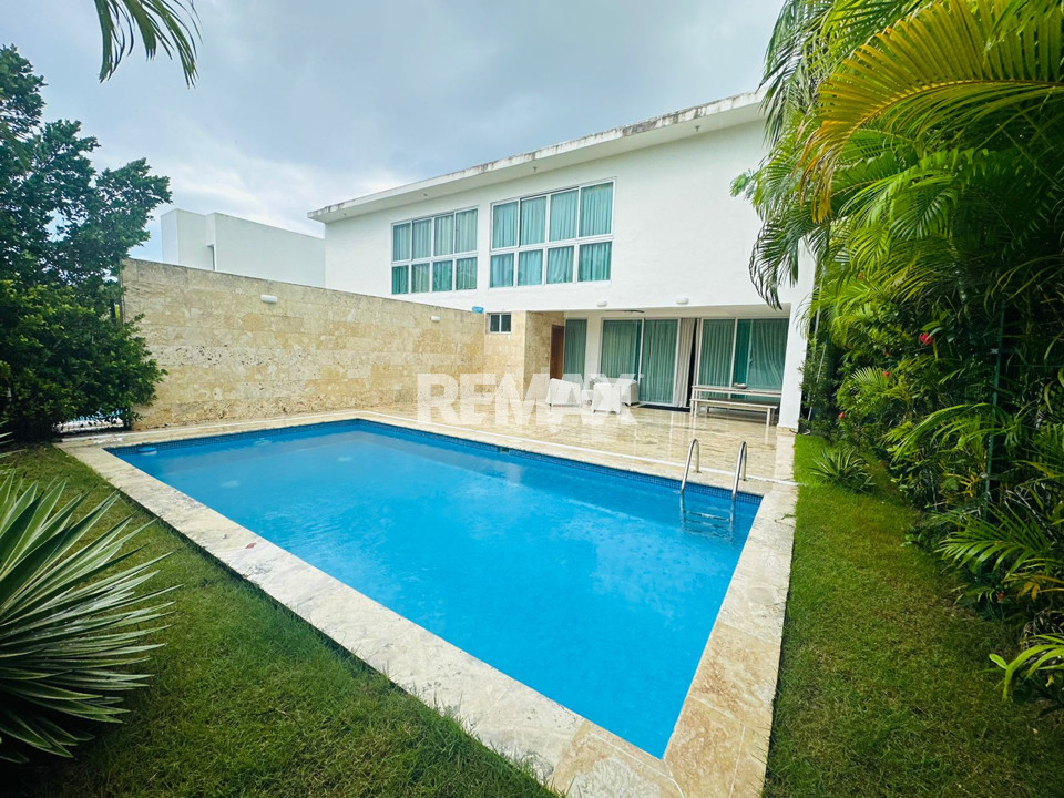Casa en PLAYA NUEVA ROMANA, NUEVA ROMANA