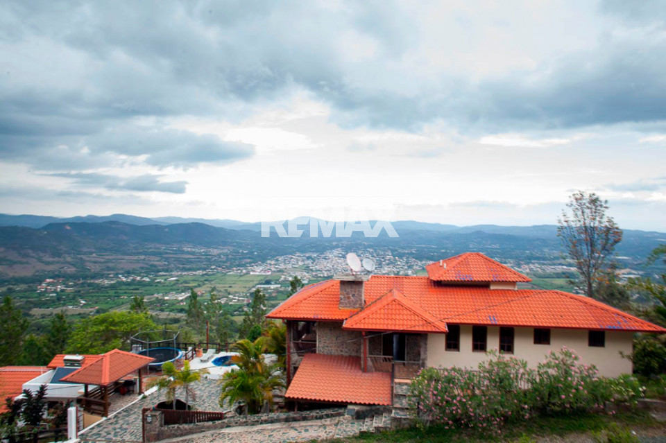 Casa en JARABACOA, PALO BLANCO