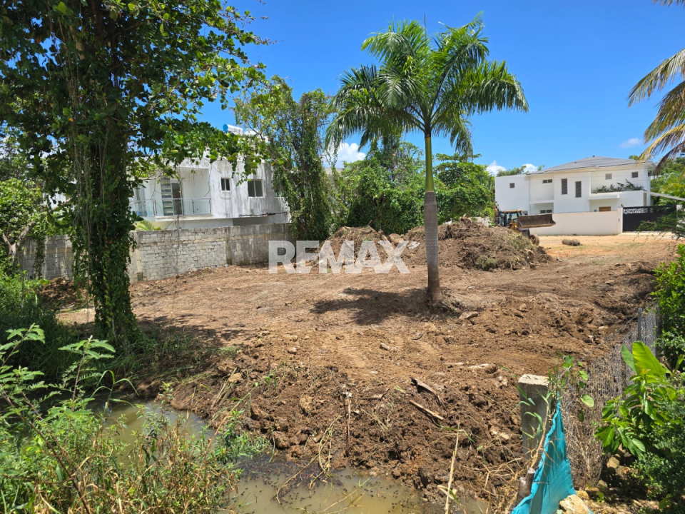 Terreno en RESIDENCIAL EL MANANTIAL, SAMANÁ LAS TERRENAS