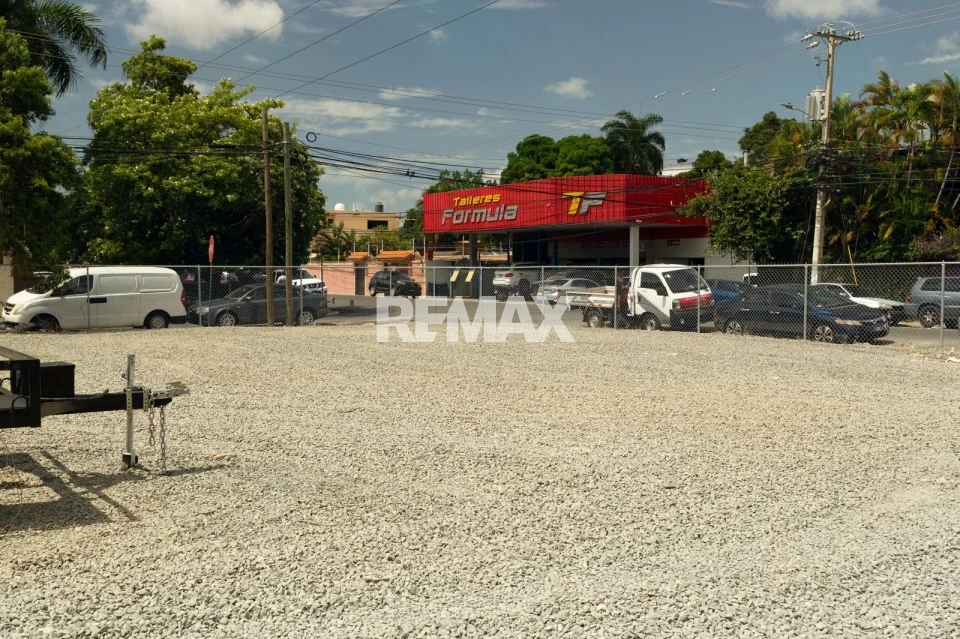 Terreno en QUISQUEYA, SANTO DOMINGO DE GUZMÁN