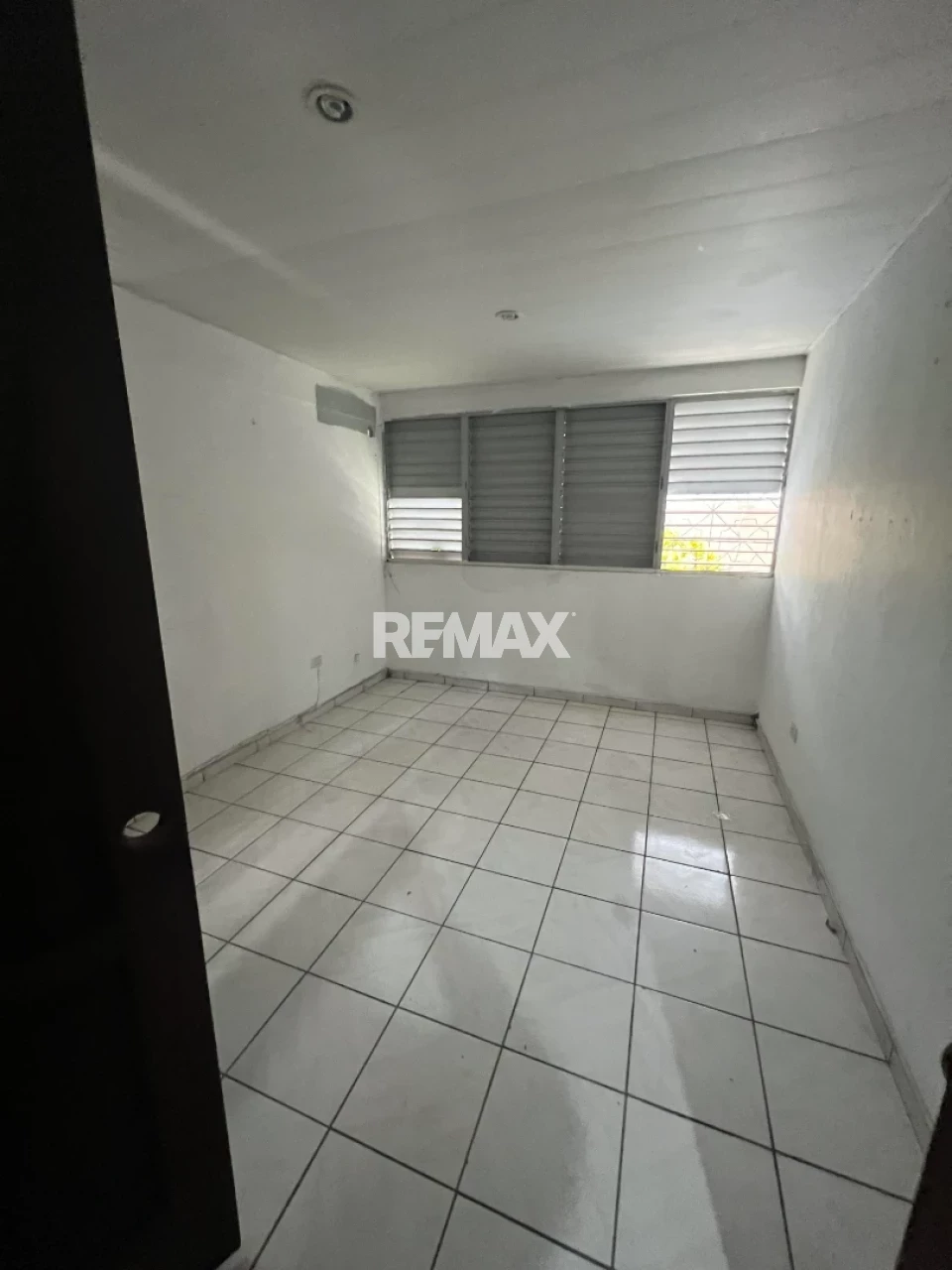 Commercial Space en SANTO DOMINGO DE GUZMÁN, ENSANCHE NACO