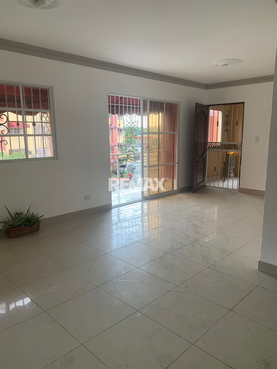 Apartamento en SANTO DOMINGO ESTE, Avenida Charles de Gaulle