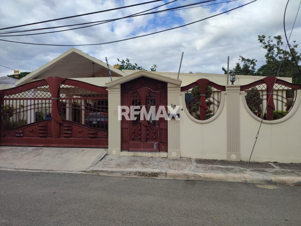 Casa en SANTO DOMINGO ESTE, VISTA HERMOSA