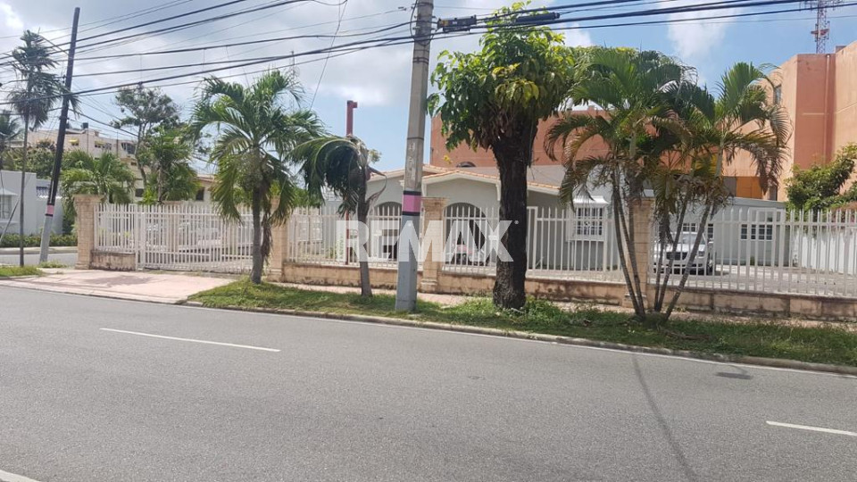 Casa / Solar en SANTO DOMINGO DE GUZMÁN, GAZCUE