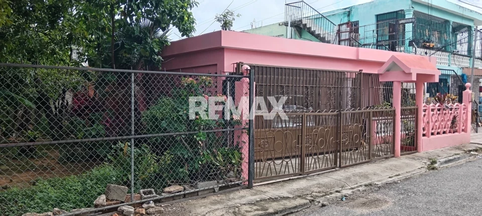 Casa en EL NARANJAL, BAJOS DE HAINA
