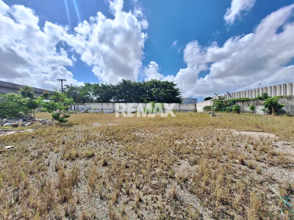 Terreno en SANTO DOMINGO OESTE, SAN MIGUEL