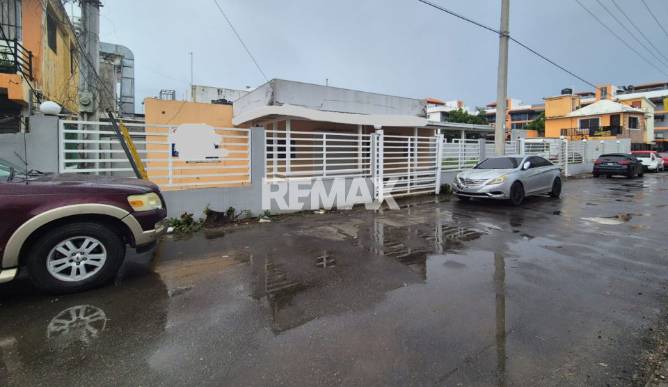 Casa en SANTO DOMINGO ESTE, RESIDENCIAL LOS TRES OJOS