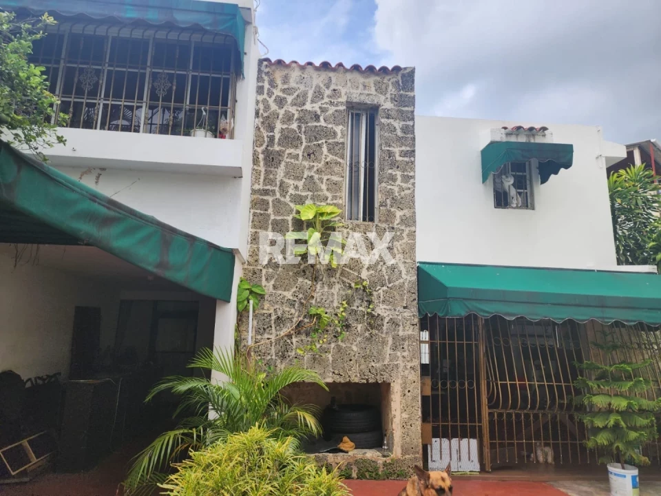 Casa en SANTO DOMINGO DE GUZMÁN, GACELA