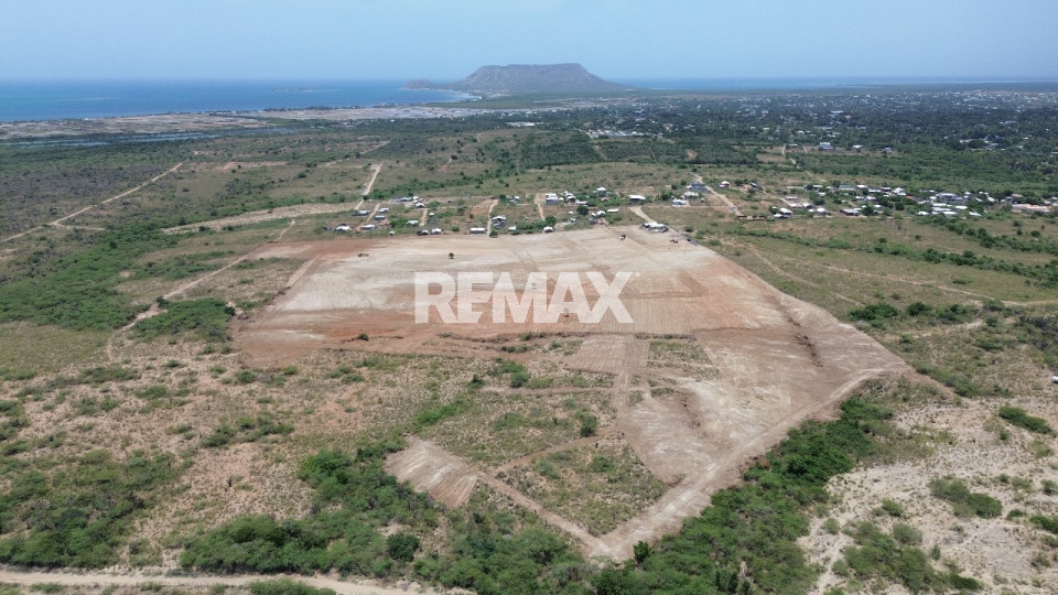 Proyecto de Terreno en CENTRO DEL PUEBLO, MONTE CRISTI