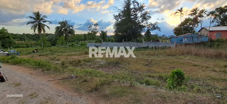 Casa / Solar en SANTO DOMINGO NORTE, HIGUERO