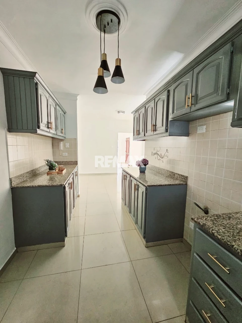 Apartamento en SANTO DOMINGO ESTE, URBANIZACIÓN SOL NACIENTE