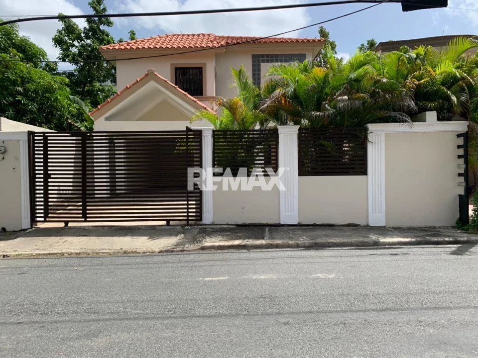 House en SANTO DOMINGO ESTE, REPARTO LOS TRES OJOS