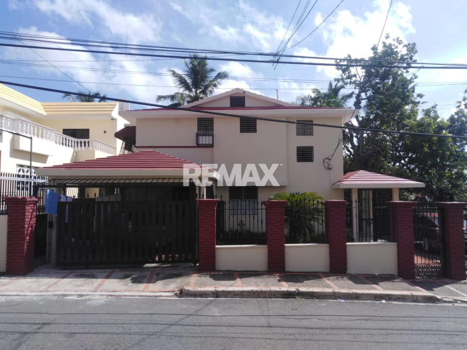 Casa en SANTO DOMINGO NORTE, ALTOS DE SOL DE LUZ
