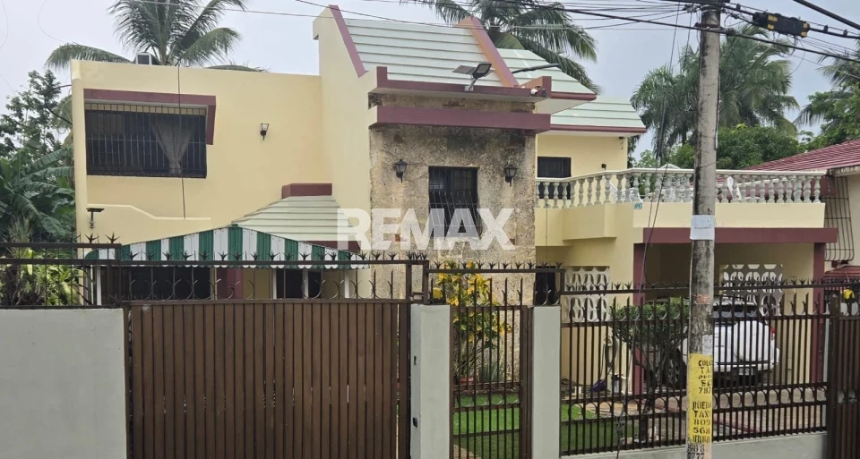 Casa en SANTO DOMINGO NORTE, SOL DE LUZ