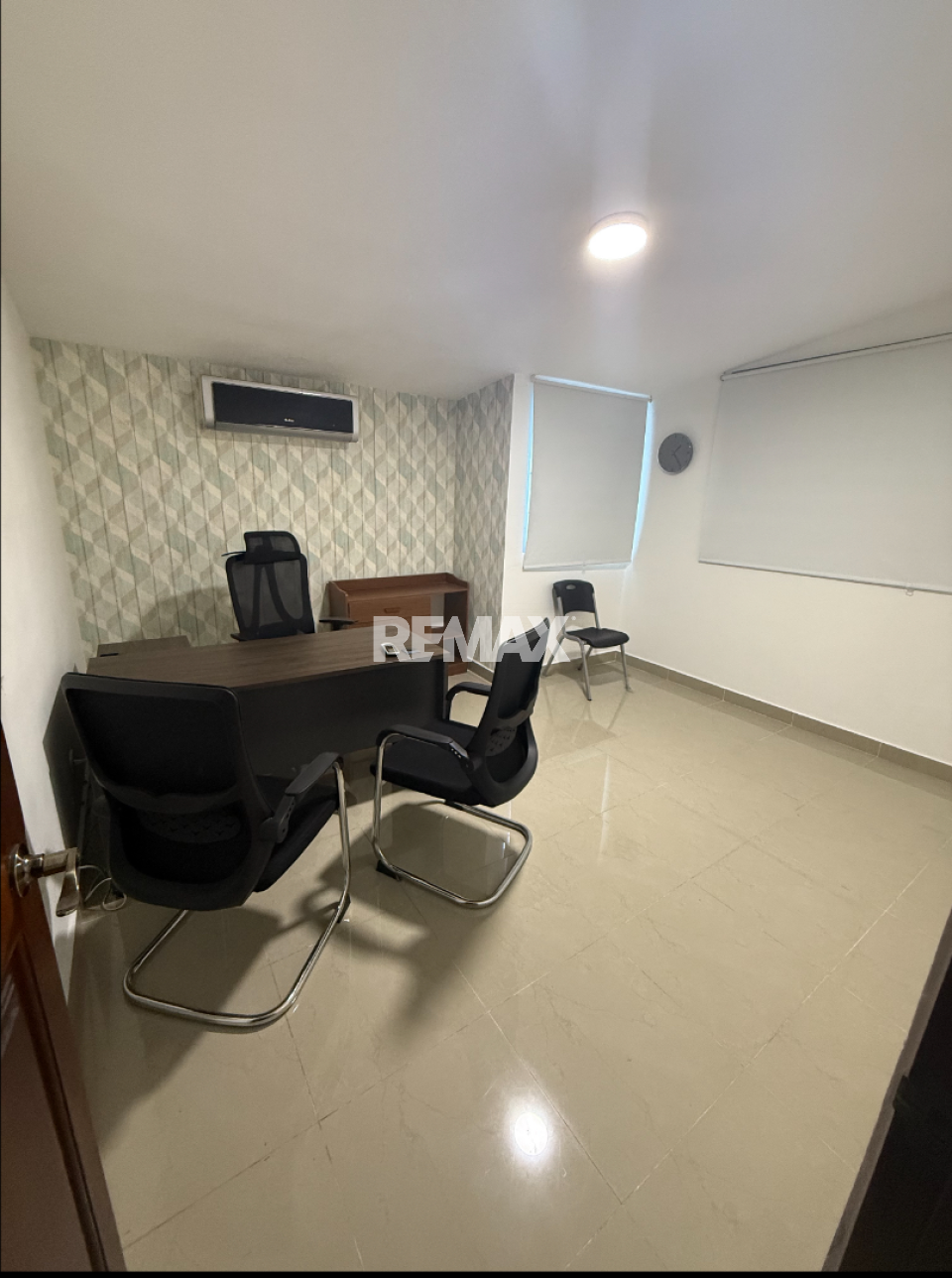 Local Comercial en SANTO DOMINGO DE GUZMÁN, EVARISTO MORALES