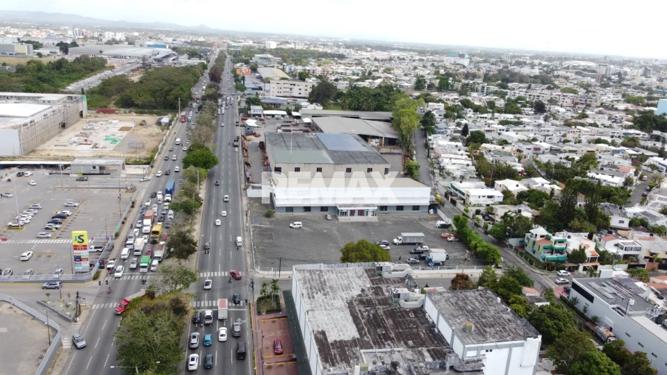 Commercial Space en SANTO DOMINGO DE GUZMÁN, SAN GERONIMO