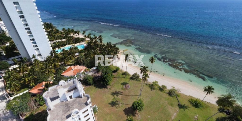 Terreno en GUAYACANES, JUAN DOLIO