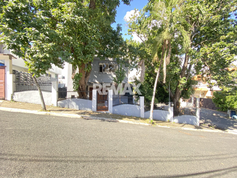 Casa en SANTO DOMINGO DE GUZMÁN, MILLONCITO