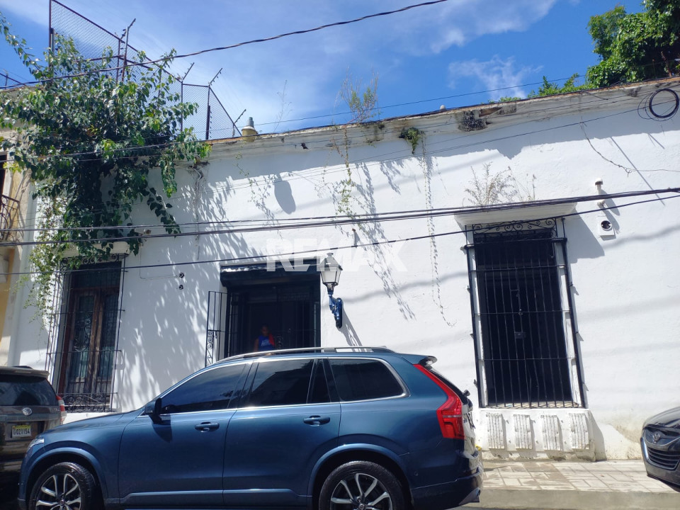 Local Comercial en SANTO DOMINGO DE GUZMÁN, ZONA COLONIAL