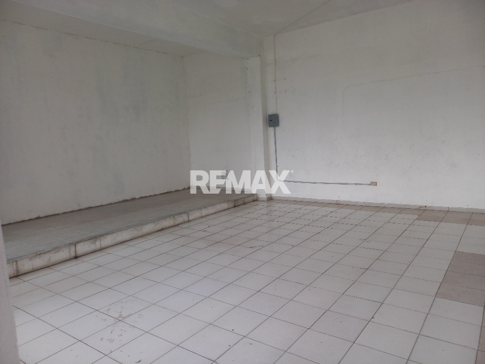 Local Comercial en SANTO DOMINGO ESTE, VILLA CARMEN