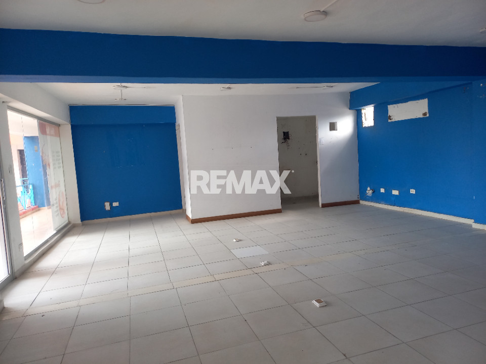 Local Comercial en SANTO DOMINGO ESTE, VILLA CARMEN