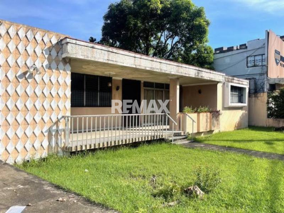 Casa en SANTO DOMINGO DE GUZMÁN, ENSANCHE SERRALLES