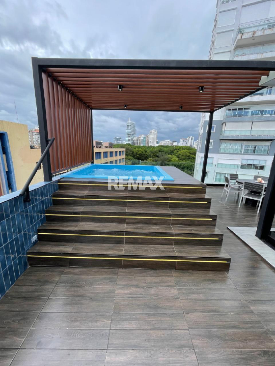 Apartamento en SANTO DOMINGO DE GUZMÁN, ZONA UNIVERSITARIA