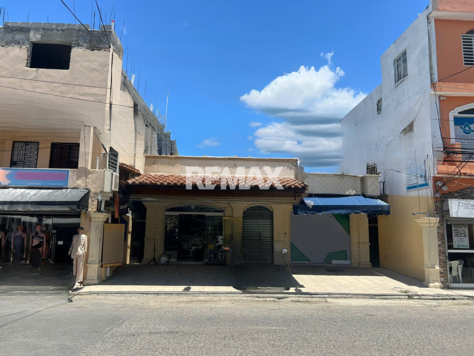Commercial Space en SANTO DOMINGO ESTE, URBANIZACIÓN LUCERNA