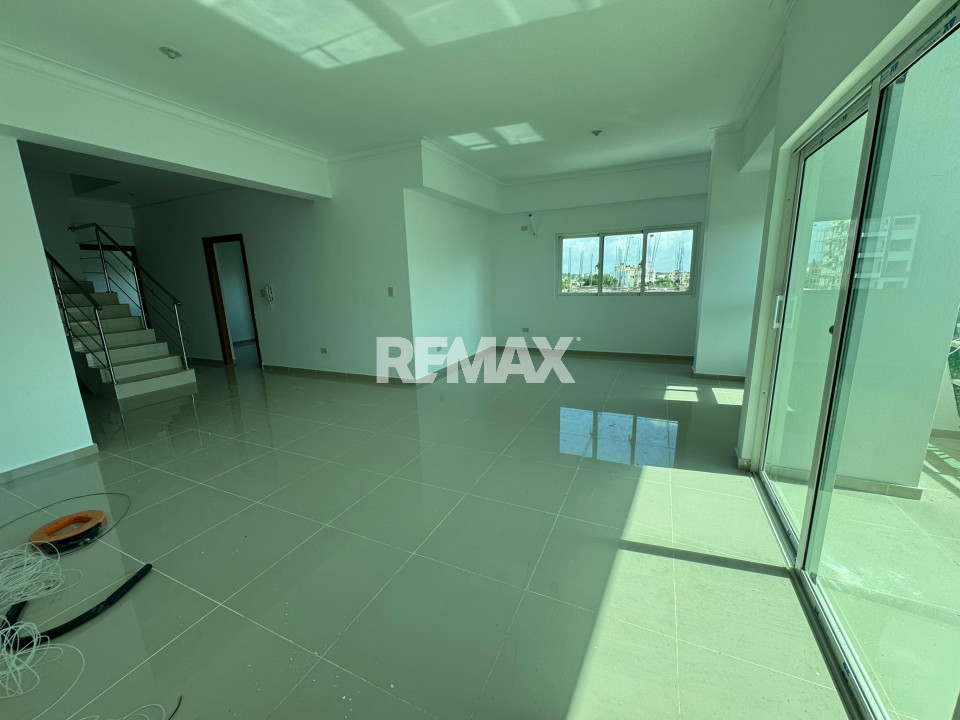 Penthouse en SANTO DOMINGO ESTE, REPARTO LOS TRES OJOS