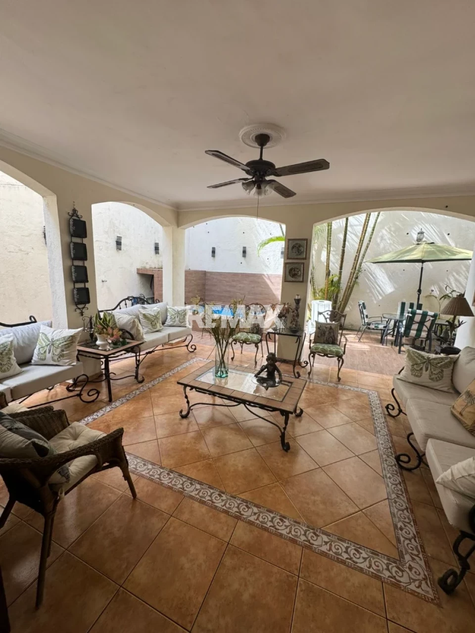 Casa en SANTO DOMINGO DE GUZMÁN, ALTOS DE ARROYO HONDO II