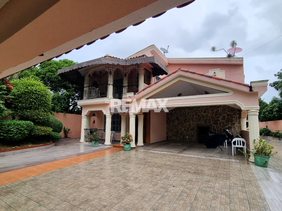 House en SANTO DOMINGO OESTE, MANOGUAYABO