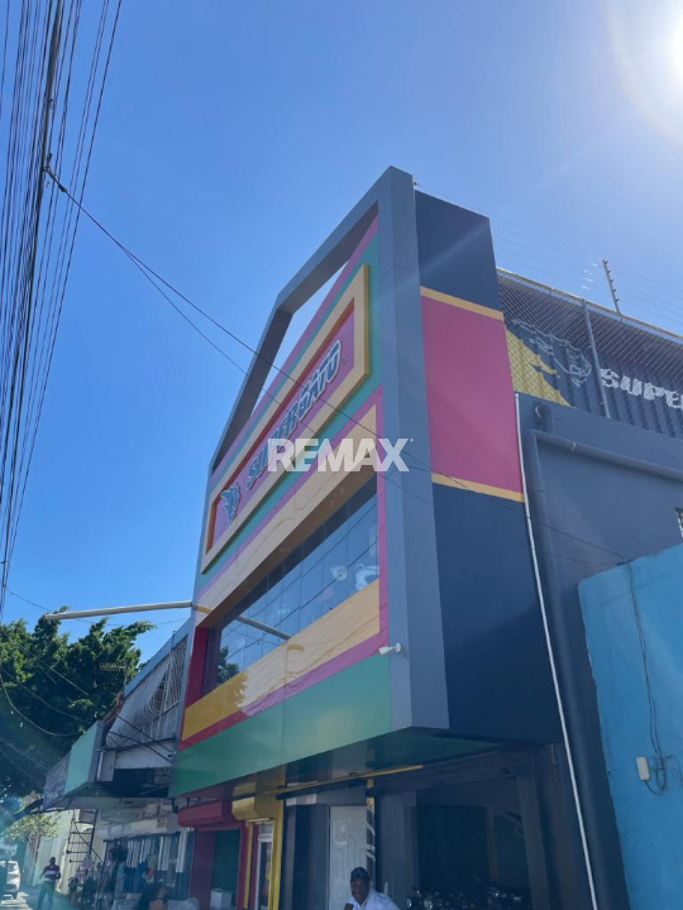 Edificio en MARÍA AUXILIADORA, SANTO DOMINGO DE GUZMÁN