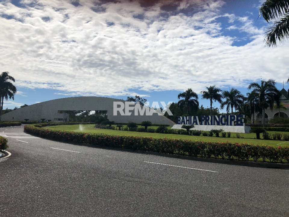 Terreno en PLAYA NUEVA ROMANA, NUEVA ROMANA