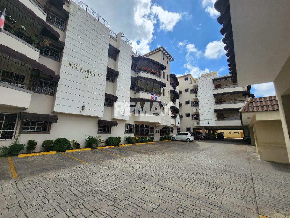 Apartamento en SANTO DOMINGO ESTE, ALMA ROSA II