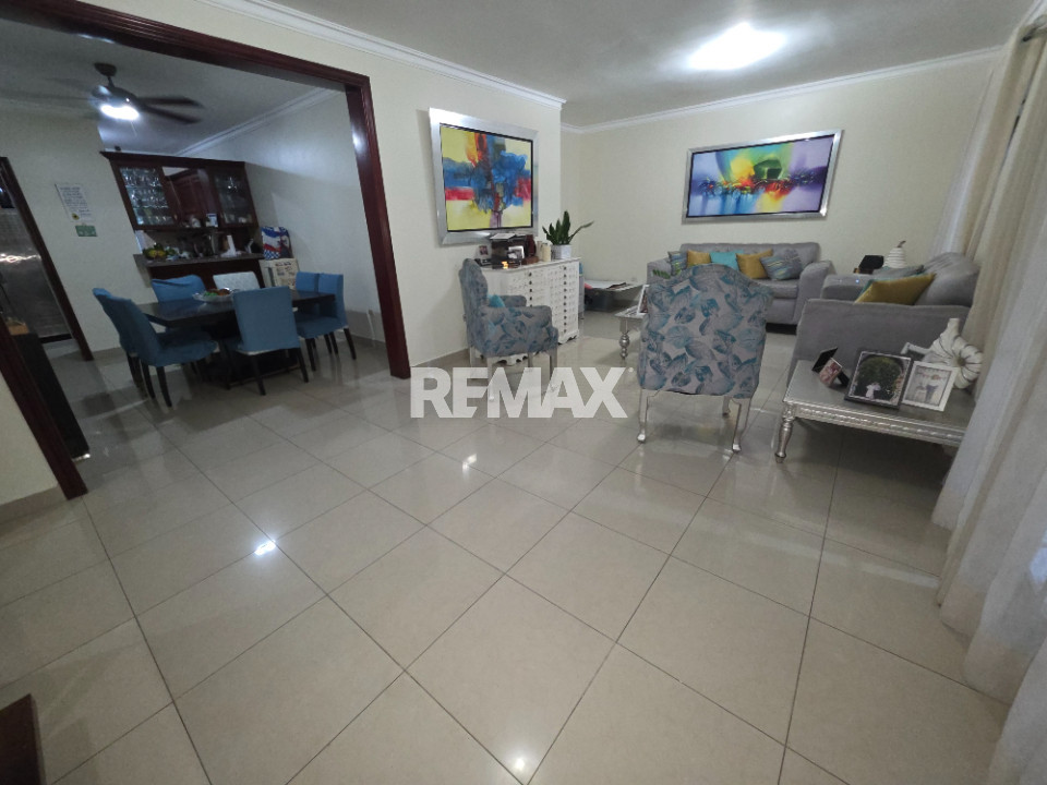 Apartamento en SANTO DOMINGO ESTE, ALMA ROSA I