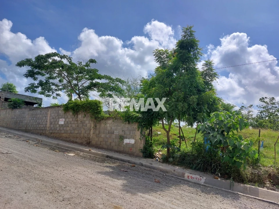 Terreno en SANTO DOMINGO NORTE, HIGUERO