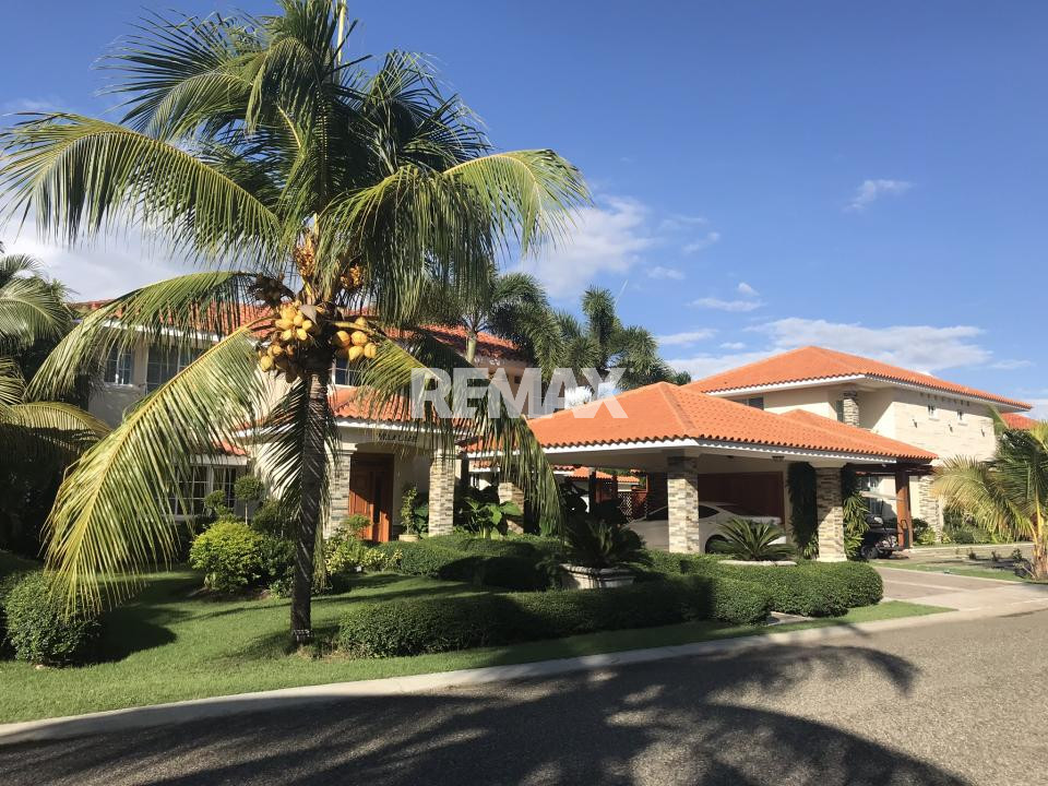 Tourist Property en GUAYACANES, JUAN DOLIO